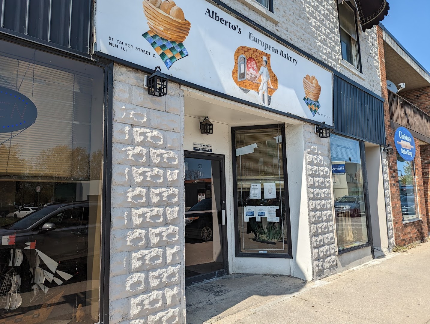 Alberto's European Bakery