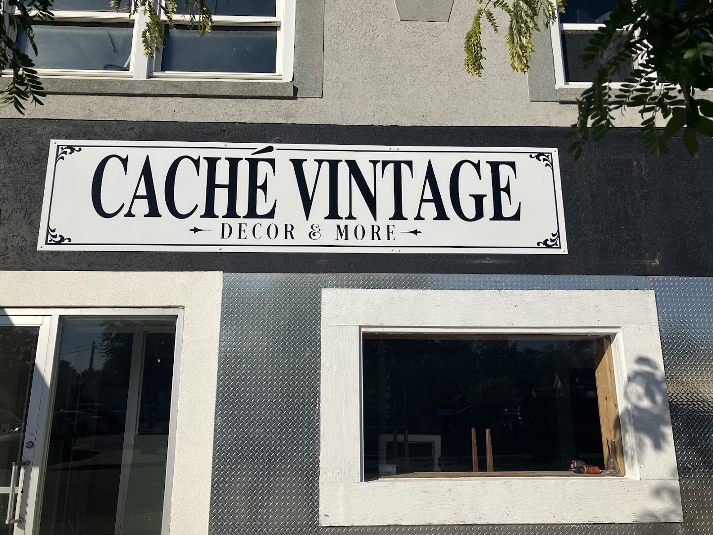 Cache Vintage Decor & More