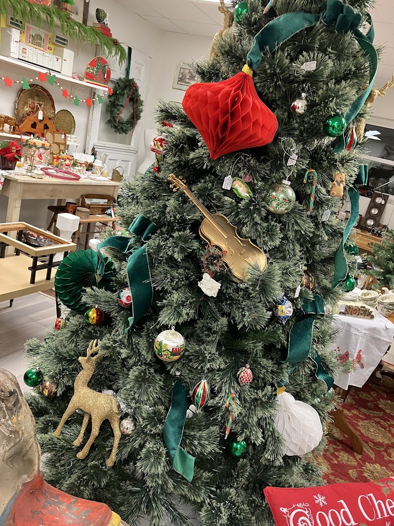 Cache Vintage Decor & More