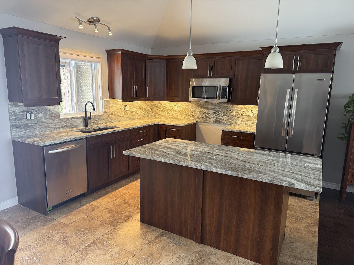 TD Granite Fabricator