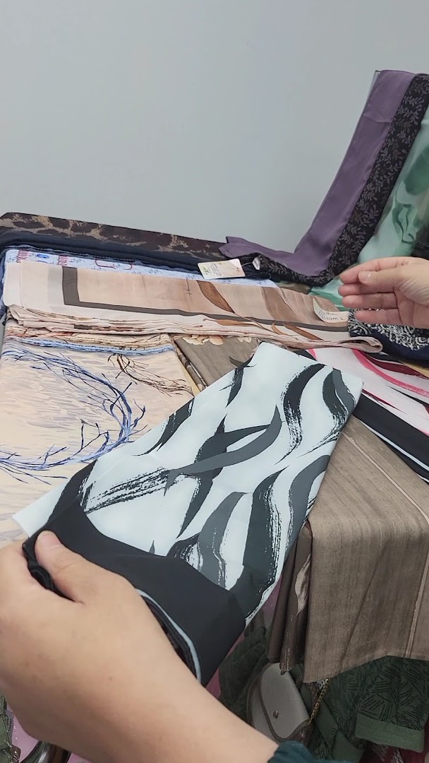 Zaytouna Fashion - Islamic Clothes Hijabs & Abayas